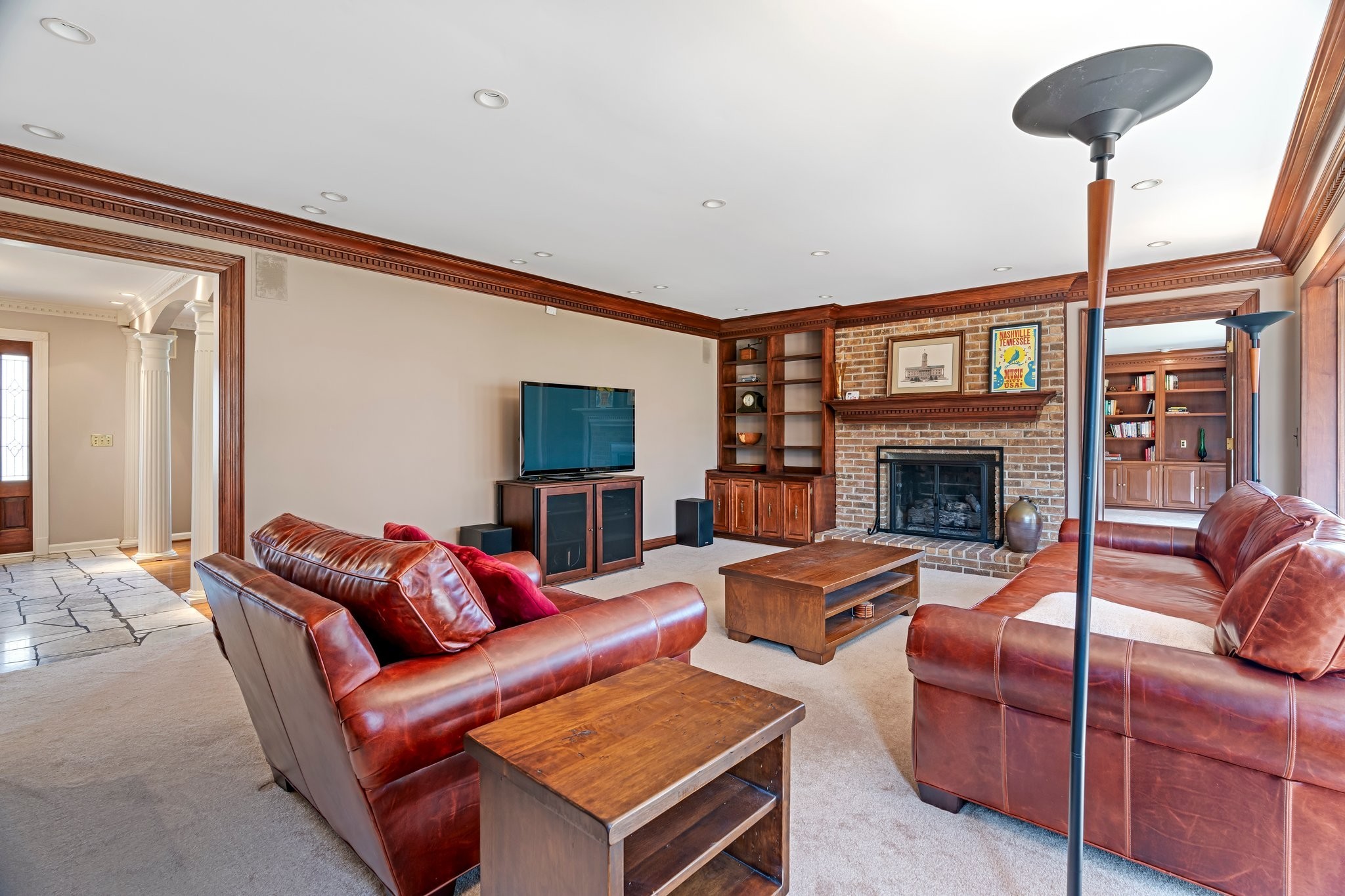 6375 Chickering Circle Nashville, TN 37215 - Photo 11 of 59 a living room with furniture