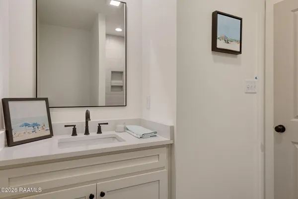 $267,500 | 315 Sandstone Avenue, Unit 205, Scott, LA 70583