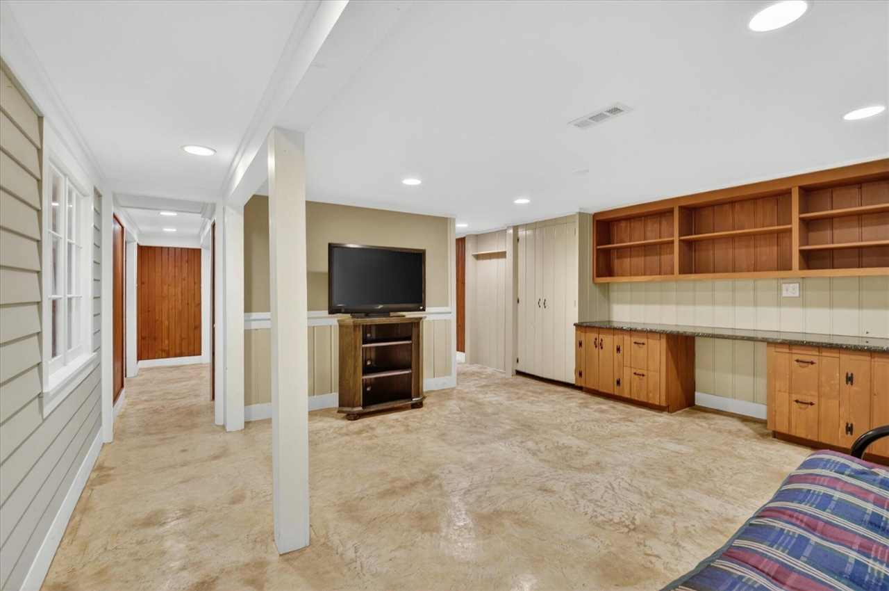 48377 Gyde Road Canton, MI 48187 - Photo 57 of 96