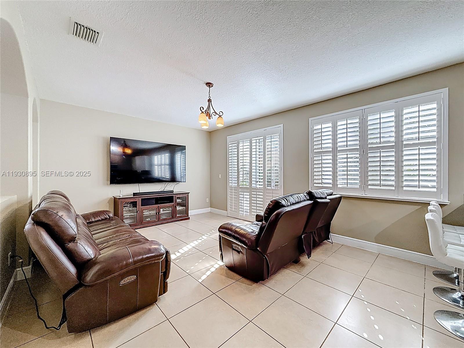 12770 Southwest 53rd Street Miramar, FL 33027 - Photo 13 of 33