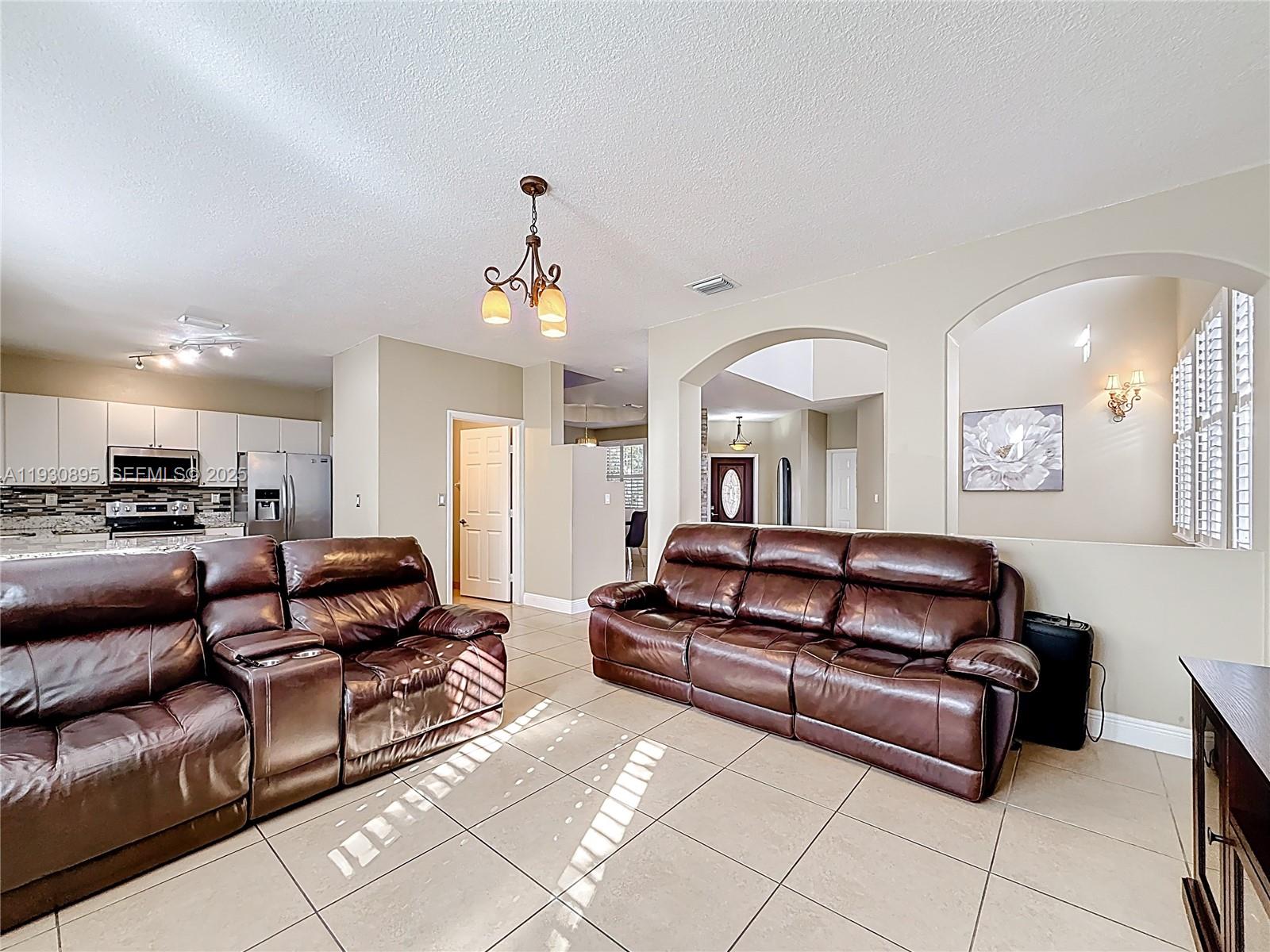 12770 Southwest 53rd Street Miramar, FL 33027 - Photo 15 of 33