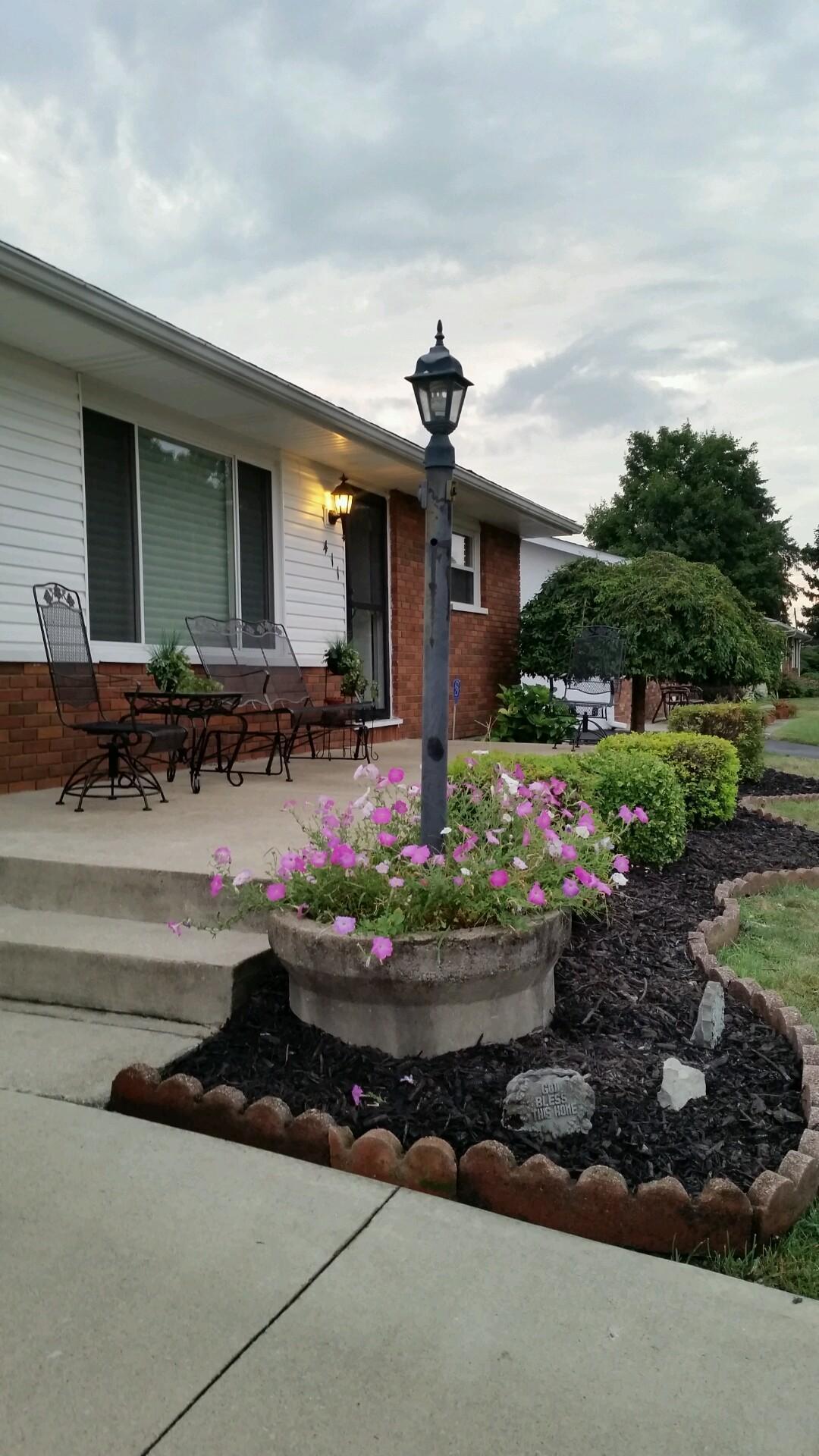 411 Colton Road Columbus, OH 43207 - Photo 1 of 22 Gallery Image 1