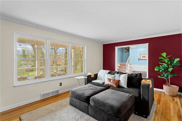 $485,000 | 628 Westland Drive, Gibsonia, PA 15044
