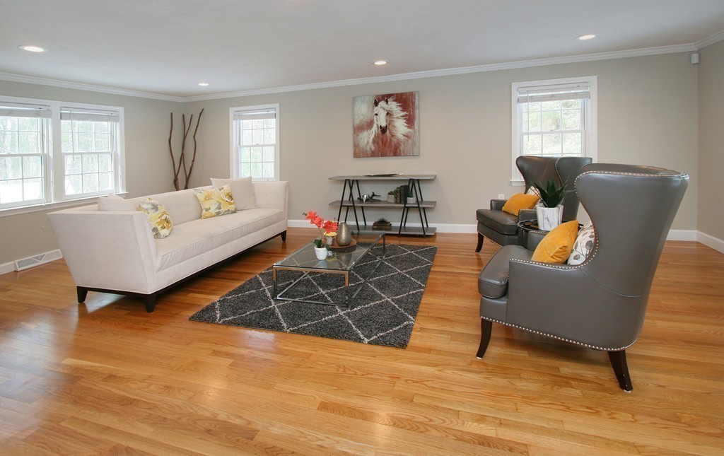 24 Hillview Road North Reading, MA 01864 - Photo 8 of 29 Gallery Image 8