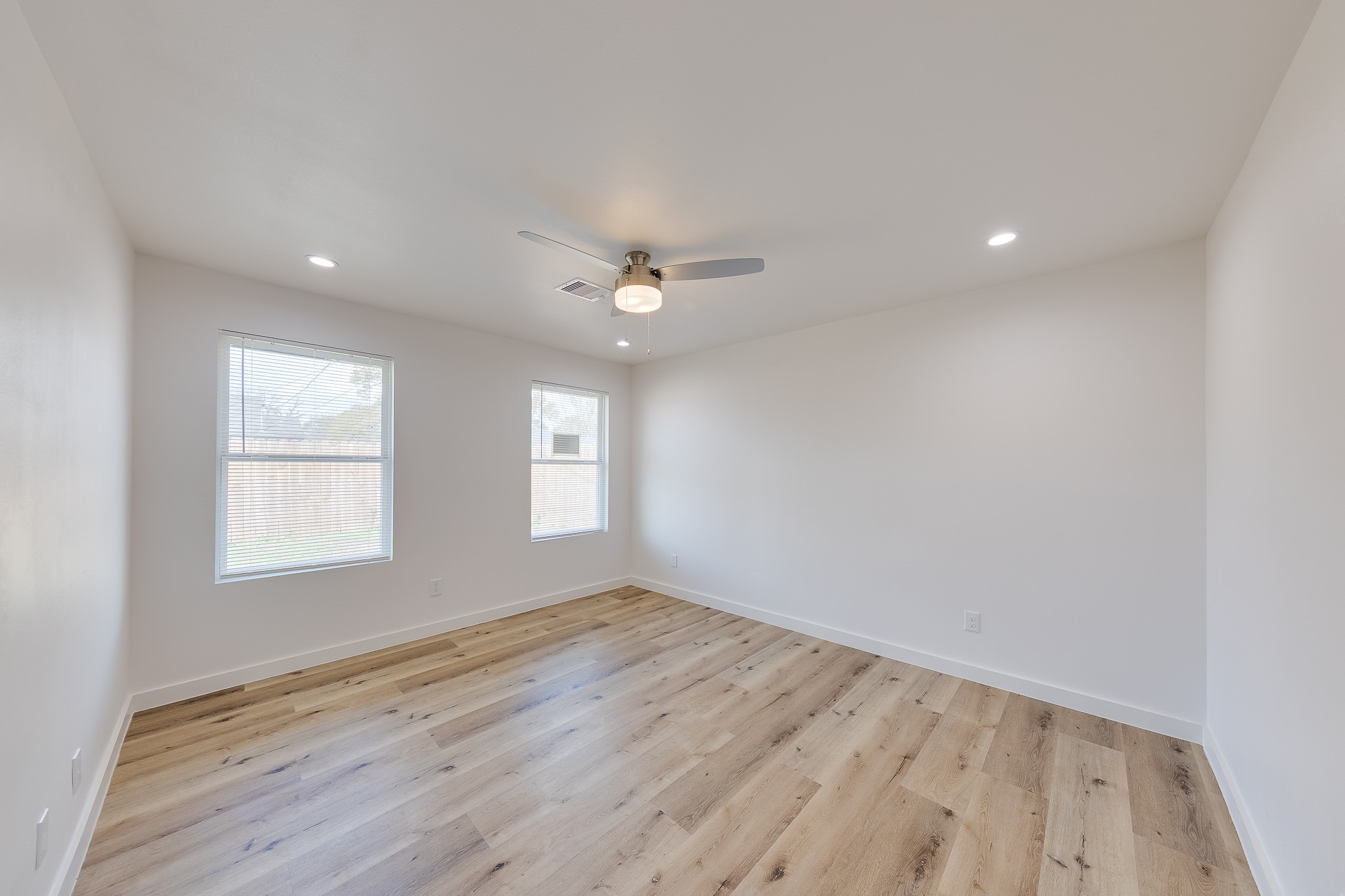 3635 Ward Street Houston, TX 77021 - Photo 14 of 29