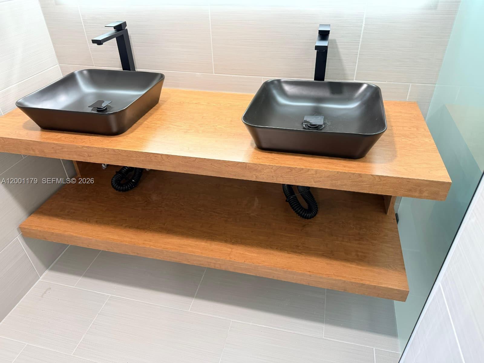 11843 Southwest 79th Terrace Miami, FL 33183 - Photo 15 of 36 Dual sinks master bath