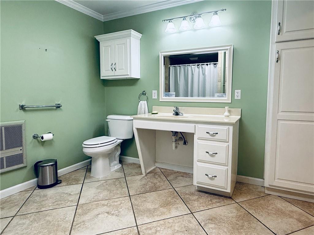 217 Cherokee Circle Cedartown, GA 30125 - Photo 15 of 25 a room with a cabinets and a window