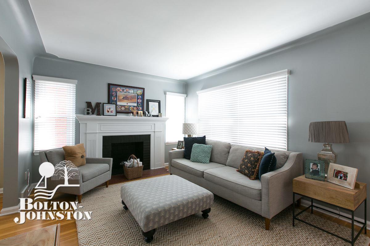 1616 Hampton Road Grosse Pointe Woods, MI 48236 - Photo 4 of 29