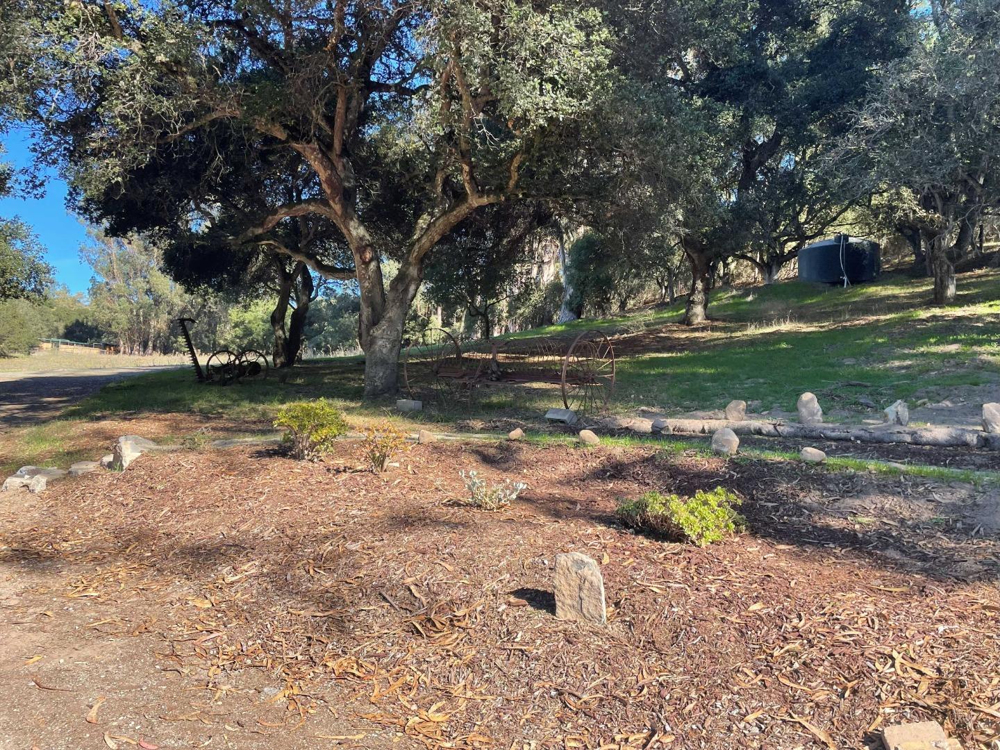319 Echo Valley Road Salinas, CA 93907 - Photo 4 of 11 a view of a yard with swimming pool