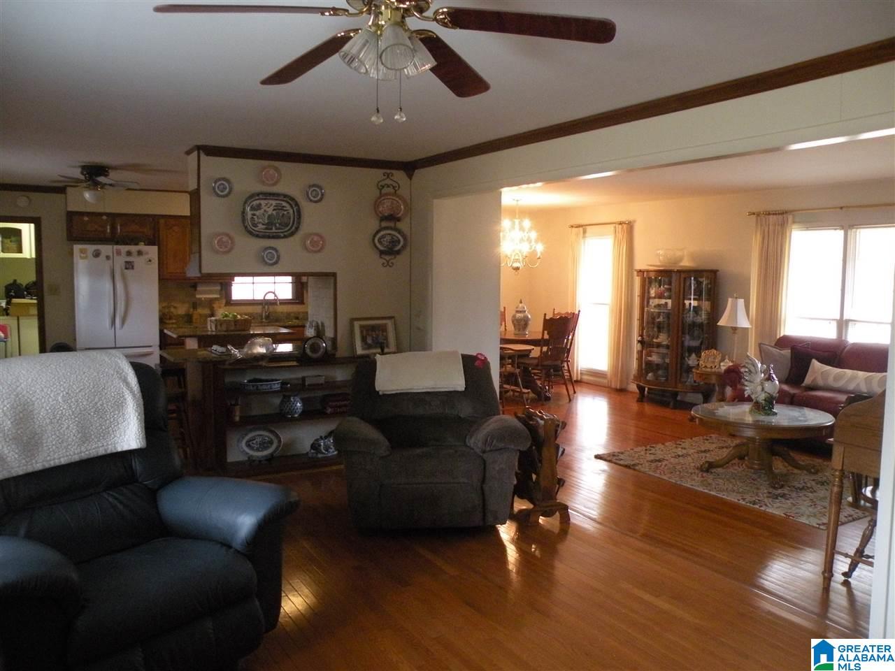 1100 Generose Street Sylacauga, AL 35151 - Photo 7 of 31