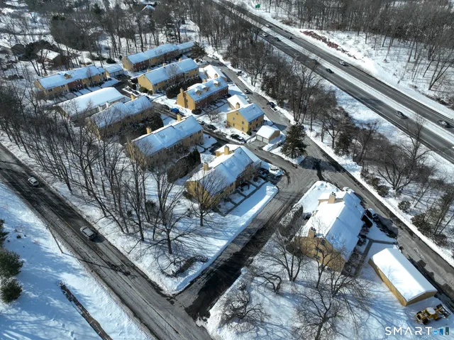 $299,000 | 1400 Hartford Turnpike, Unit 24, North Haven, CT 06473