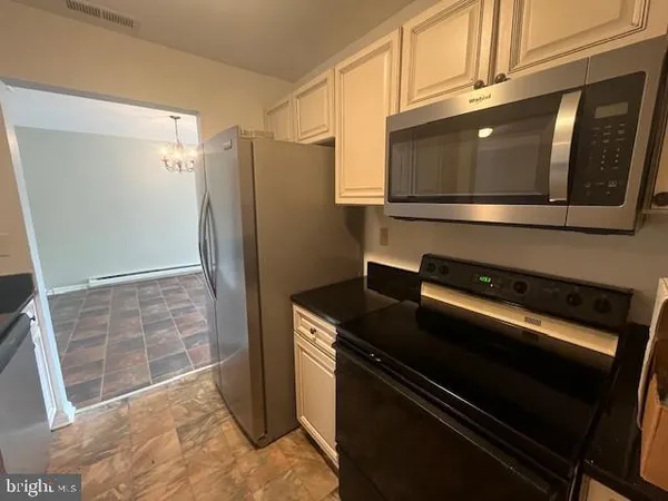 $1,900 | 21346 Village Court, Great Mills, MD 20634