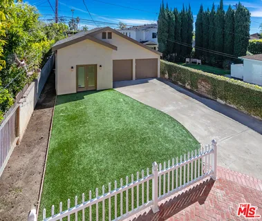 $2,499,999 | 2914 Castle Heights Avenue, Los Angeles, CA 90034