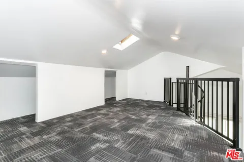 $2,499,999 | 2914 Castle Heights Avenue, Los Angeles, CA 90034