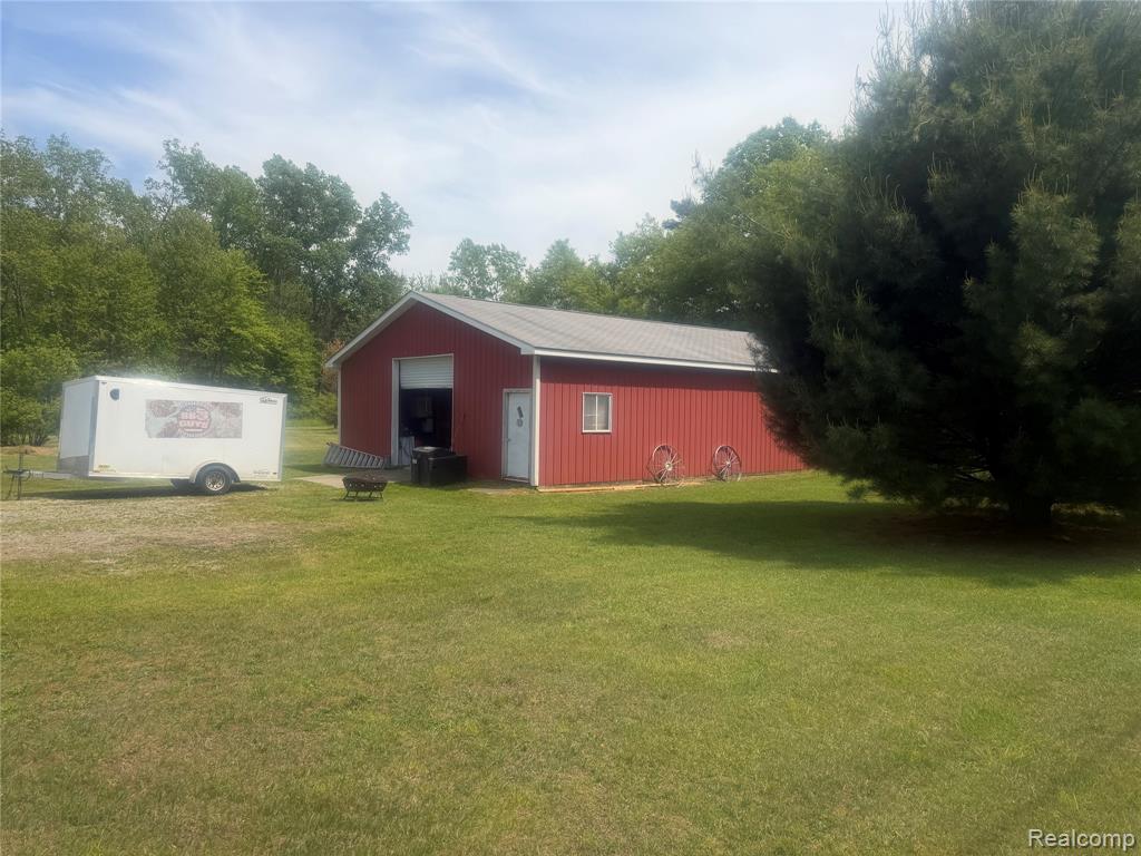 5716 Falkenbury Road North Branch, MI 48461 - Photo 4 of 51