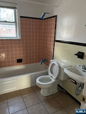 $1,700 | 425 Ridge Road, Unit C, North Arlington, NJ 07031