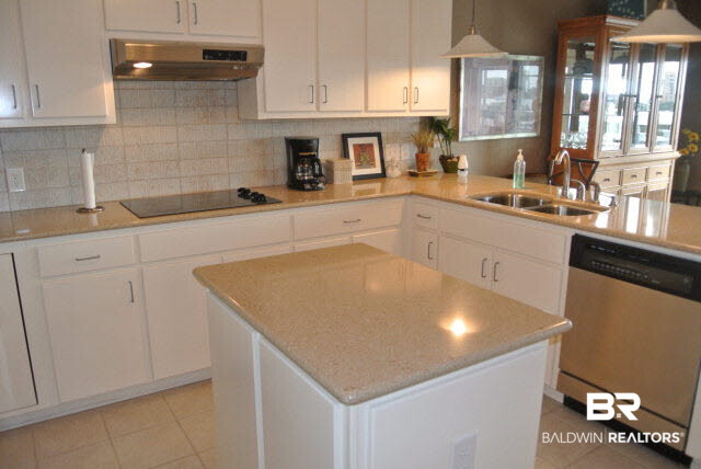30888 River Road Orange Beach, AL 36561 - Photo 8 of 29 Kitchen