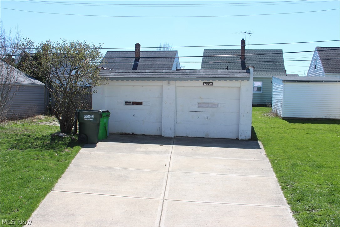 13300 Grannis Road Cleveland, OH 44125 - Photo 2 of 3