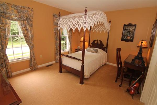 22 Carter Road Shrewsbury, MA 01545 - Photo 23 of 28 Gallery Image 23