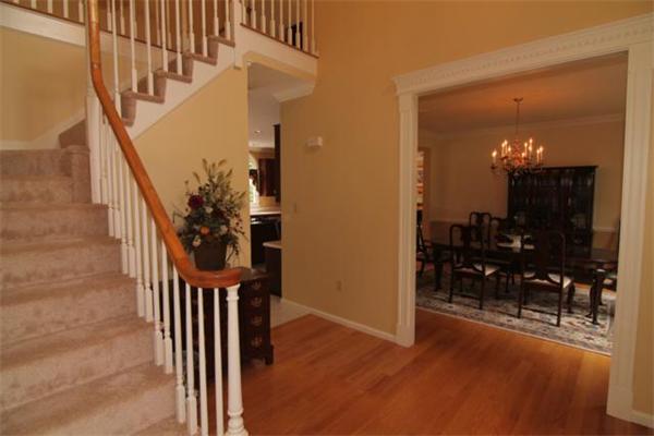 22 Carter Road Shrewsbury, MA 01545 - Photo 6 of 28 Gallery Image 6