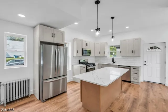 $370,000 | 302 Bellevue Avenue, Trenton, NJ 08618