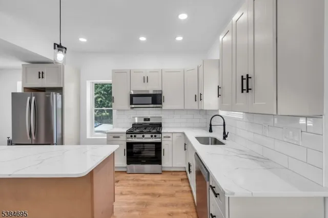 $370,000 | 302 Bellevue Avenue, Trenton, NJ 08618