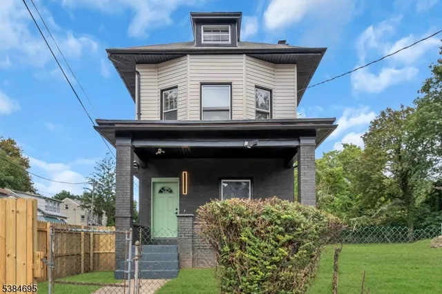 $370,000 | 302 Bellevue Avenue, Trenton, NJ 08618