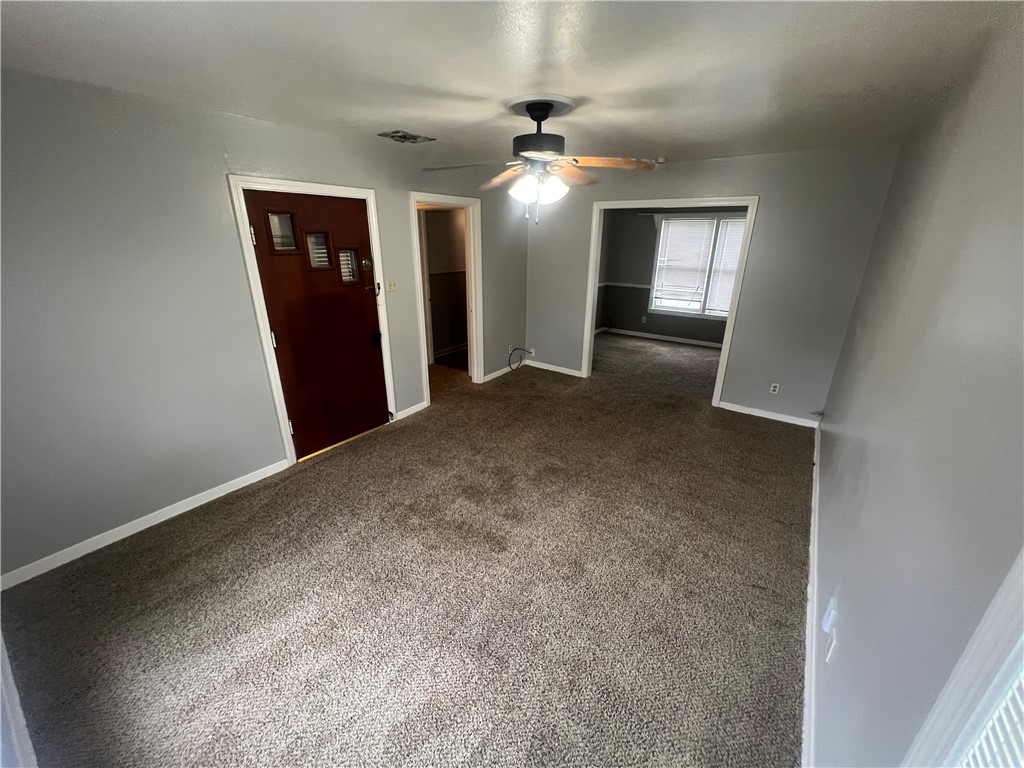 701 Anderson Street Corpus Christi, TX 78411 - Photo 2 of 10 a view of entryway