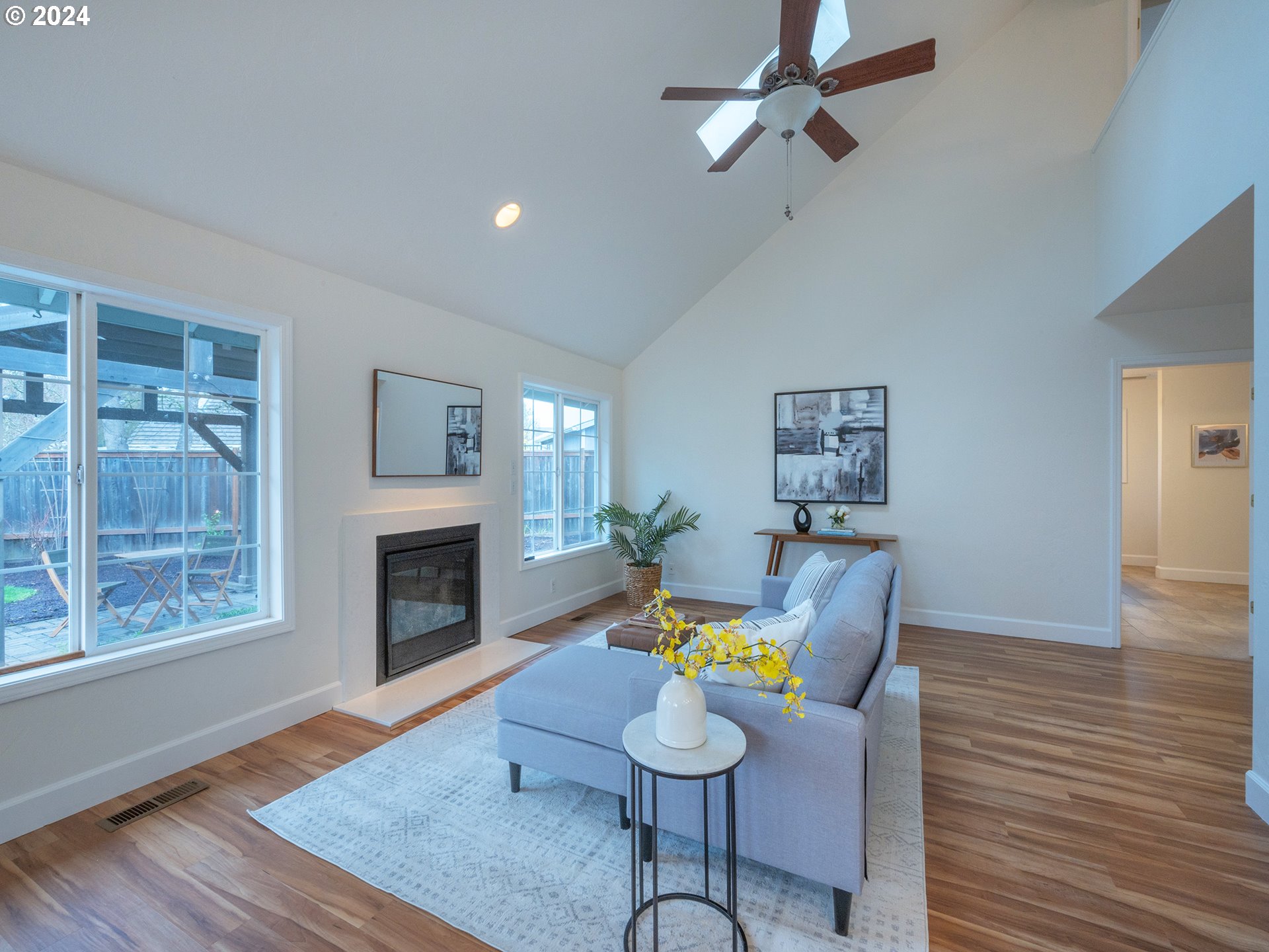 842 Raintree Way Springfield, OR 97477 - Photo 18 of 48 Family Room