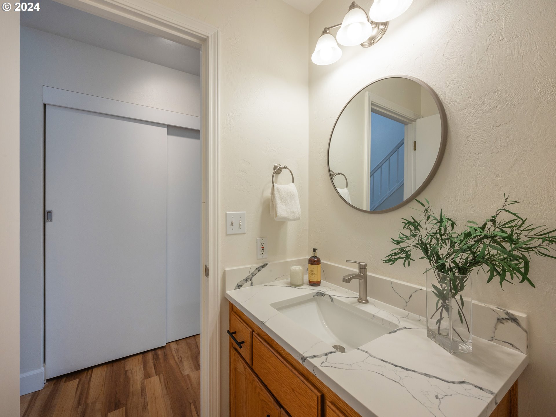842 Raintree Way Springfield, OR 97477 - Photo 9 of 48 Bathroom
