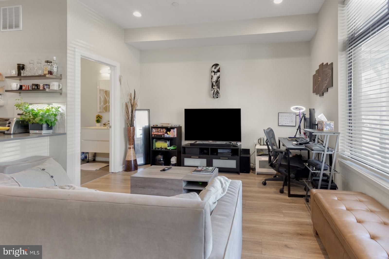 385 Martin Street, Unit 1F Philadelphia, PA 19128 - Photo 3 of 18