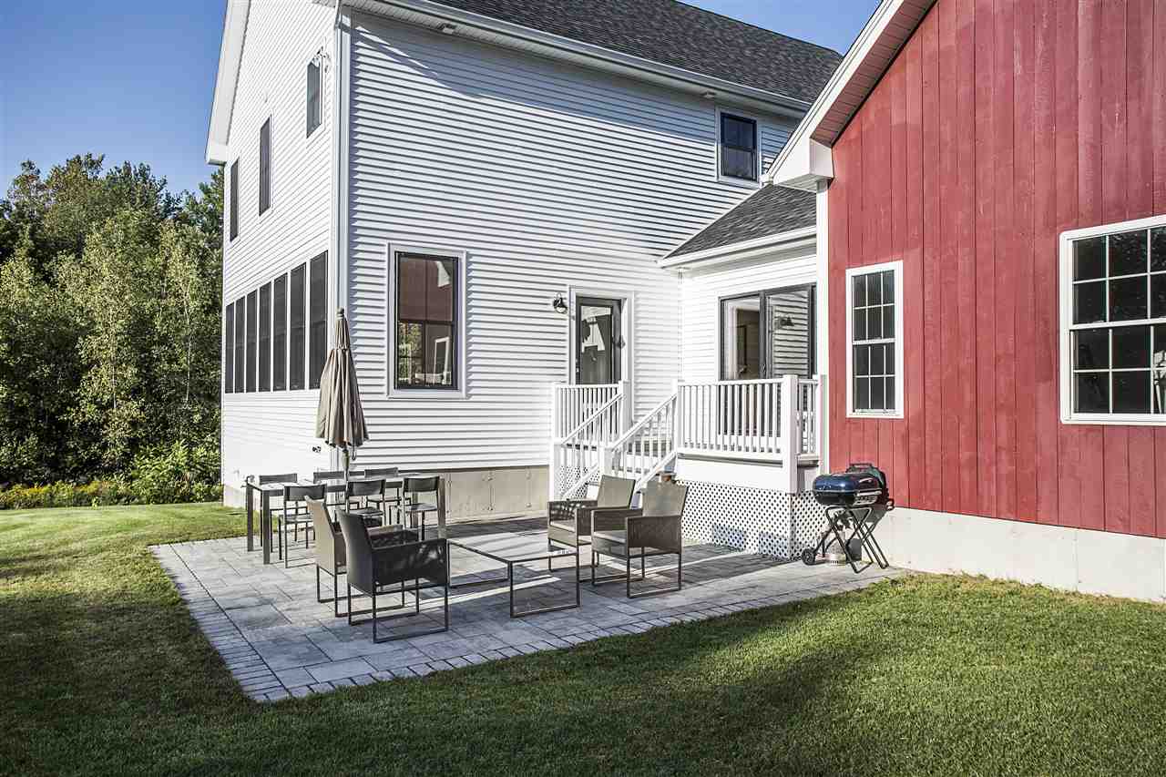 78 Old Chester Road Derry, NH 03038 - Photo 4 of 38
