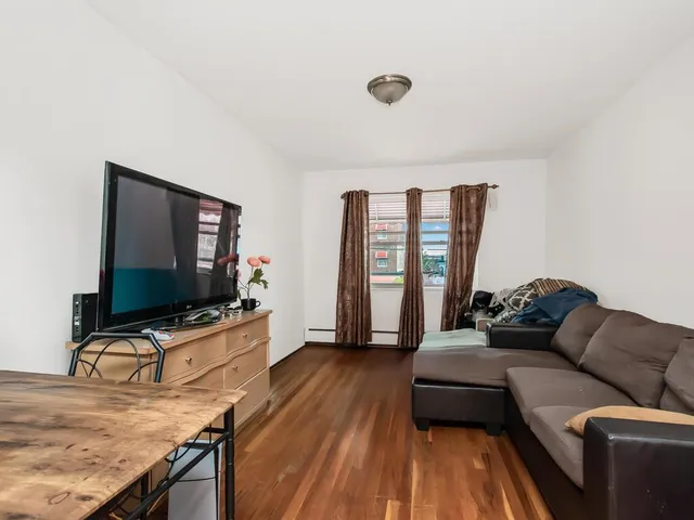 $899,000 | 3219 Lurting Avenue | Laconia