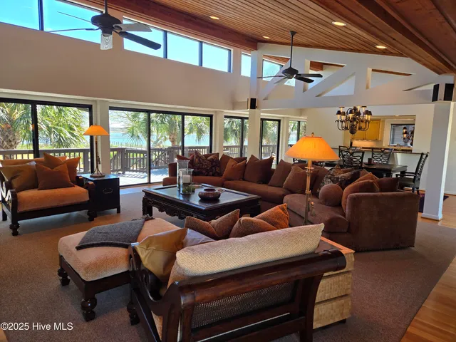 $10,900,000 | 7422 Sea Lilly Lane, Wilmington, NC 28409