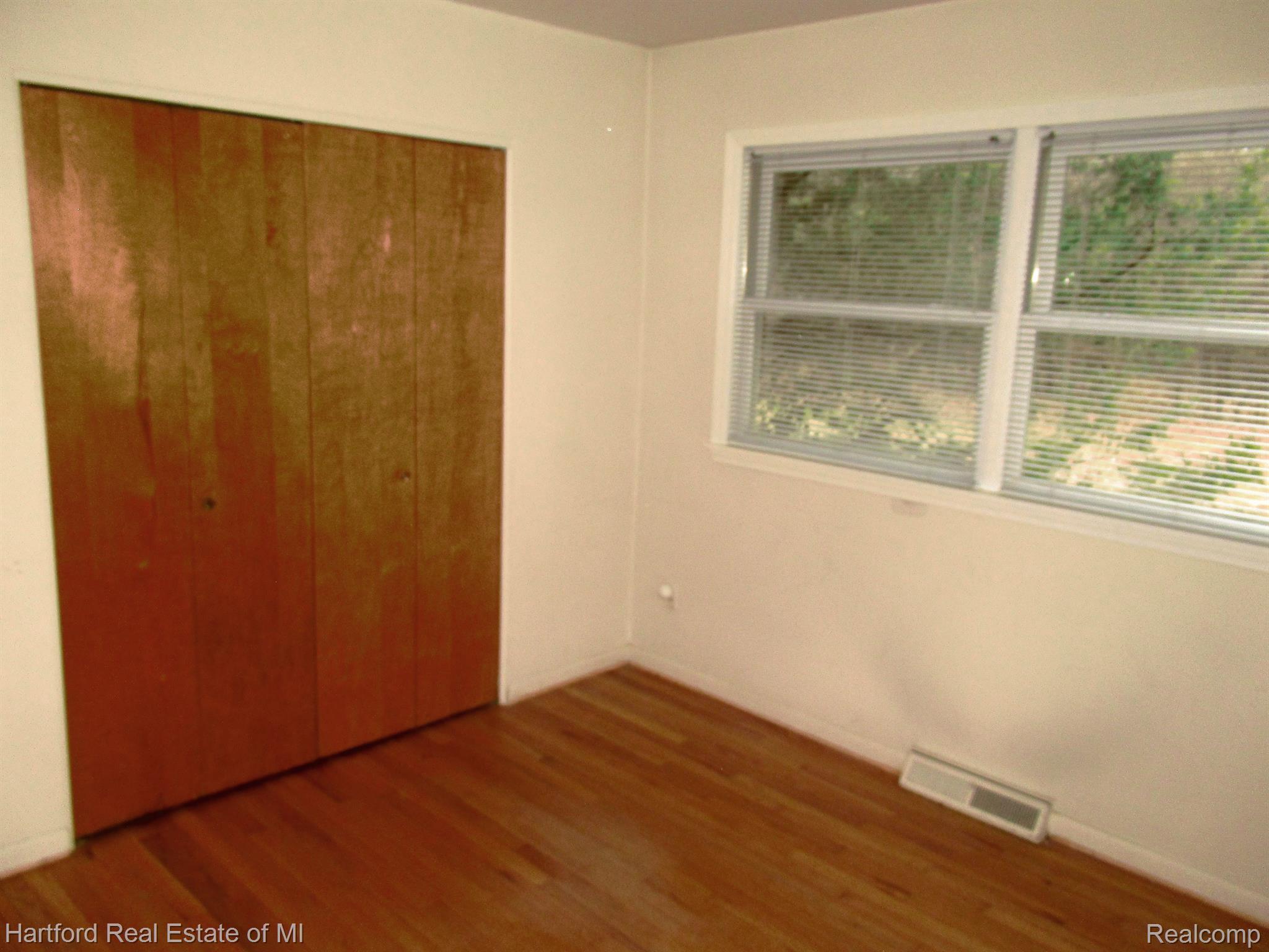 29069 Utley Road Farmington, MI 48334 - Photo 13 of 27 Gallery Image 13