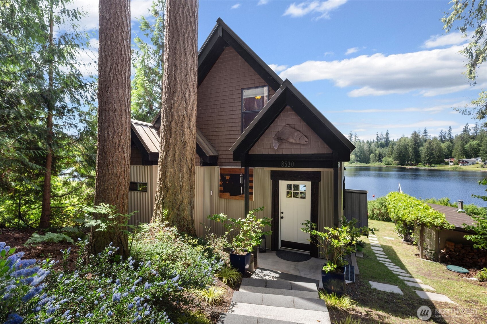 8530 East Lake Cochran Road Monroe, WA 98272 - Photo 3 of 39
