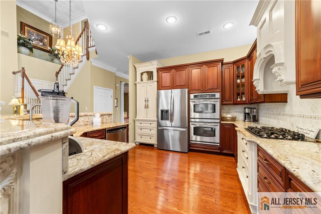 8 Tamarack Road Monroe Township, NJ 08831 - Photo 11 of 40 Gallery Image 11