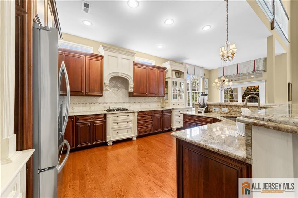 8 Tamarack Road Monroe Township, NJ 08831 - Photo 12 of 40 Gallery Image 12