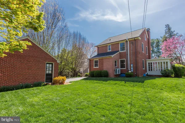 $467,500 | 927 Martha Avenue, Lancaster, PA 17601