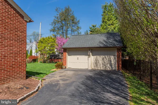 $467,500 | 927 Martha Avenue, Lancaster, PA 17601