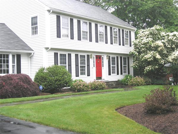 10 Robert Road Acton, MA 01720 - Photo 1 of 26 Gallery Image 1