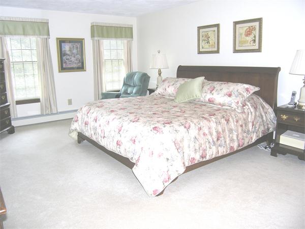 10 Robert Road Acton, MA 01720 - Photo 11 of 26 Gallery Image 11