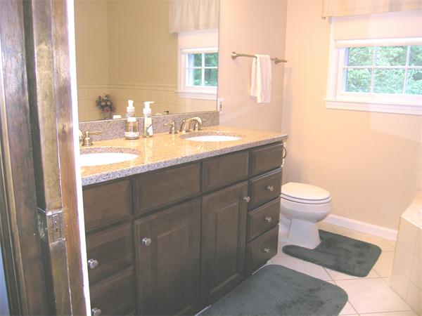 10 Robert Road Acton, MA 01720 - Photo 12 of 26 Gallery Image 12