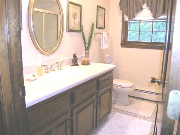 10 Robert Road Acton, MA 01720 - Photo 9 of 26 Gallery Image 9