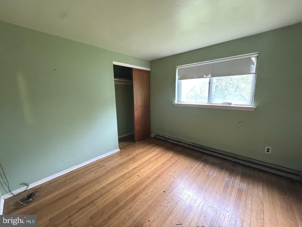 262 Centennial Road Warminster, PA 18974 - Photo 29 of 37 2nd Bedroom