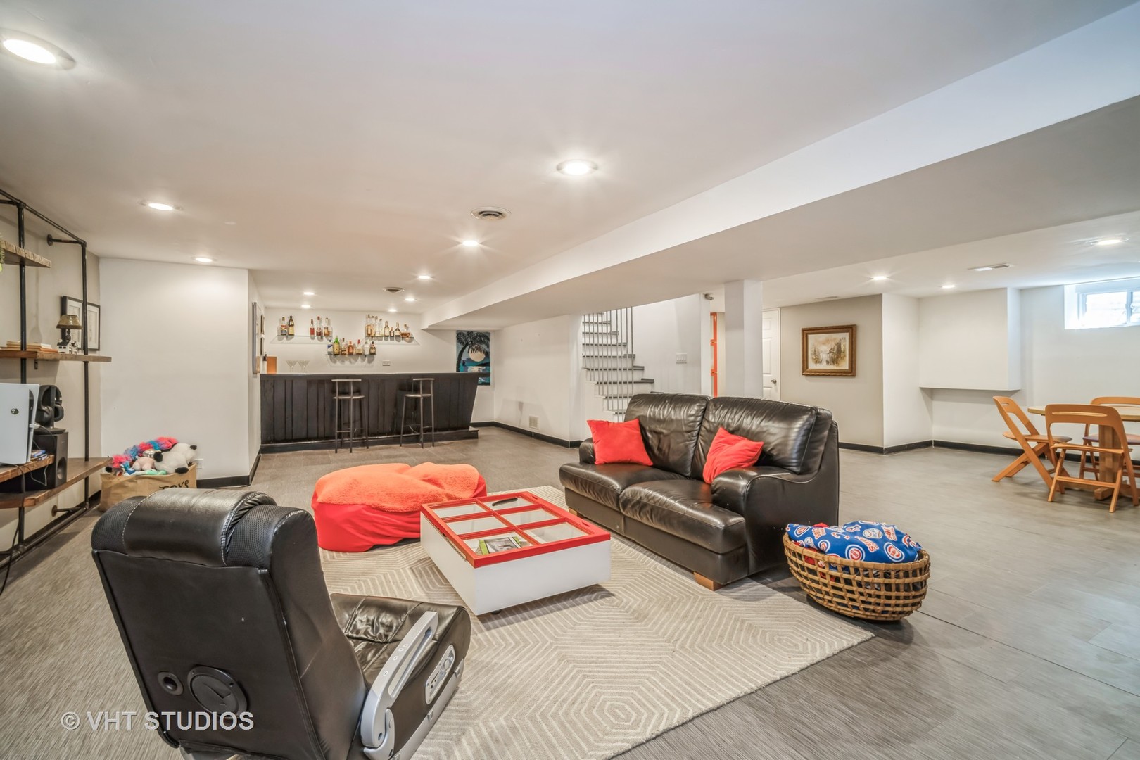 135 Birchwood Road Northbrook, IL 60062 - Photo 15 of 20 a living room with furniture and a table