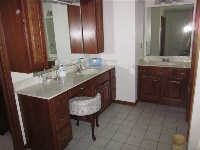 6705 Rieber Street Columbus, OH 43085 - Photo 14 of 21
