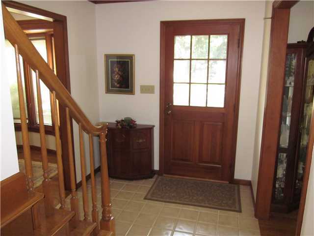 6705 Rieber Street Columbus, OH 43085 - Photo 2 of 21