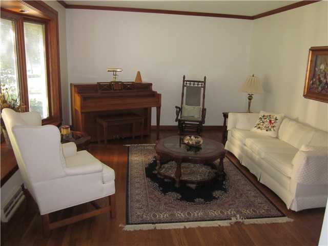 6705 Rieber Street Columbus, OH 43085 - Photo 3 of 21