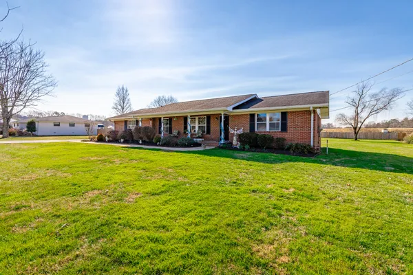 $419,900 | 1608 Eagle Drive, Hixson, TN 37343